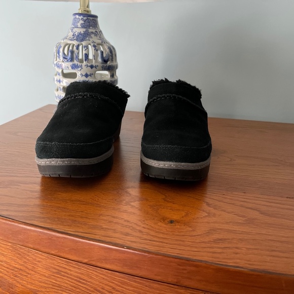 Ughs slip ins - Picture 1 of 2